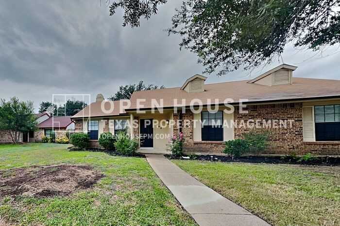 905 Rocky Creek Ln - Photo 2 of 23