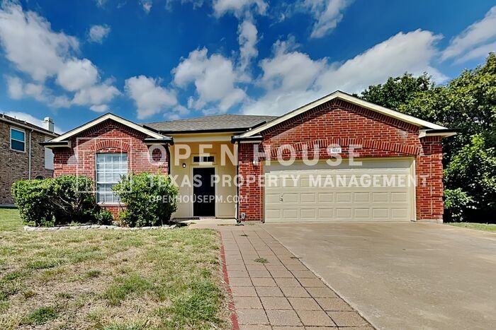 1056 Pullman Dr - Photo 2 of 30