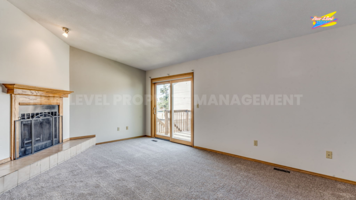 759 N Illinois St #759 - Photo 2 of 10