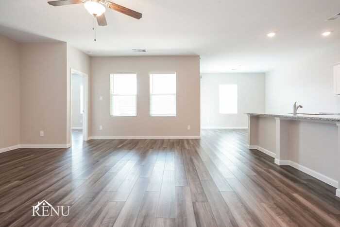 1645 Braeburn Ln - Photo 6 of 17