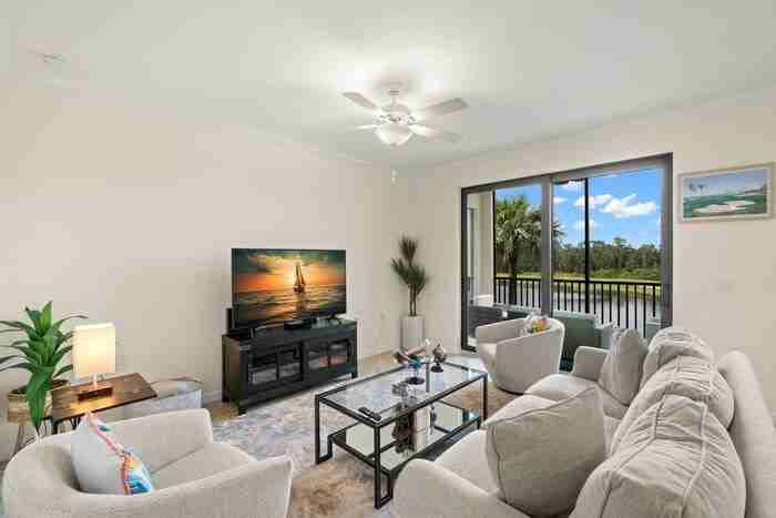 17520 Gawthrop Dr #303 - Photo 3 of 28