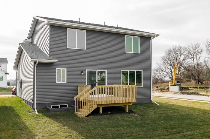 16637 Goodman Dr - Photo 2 of 21