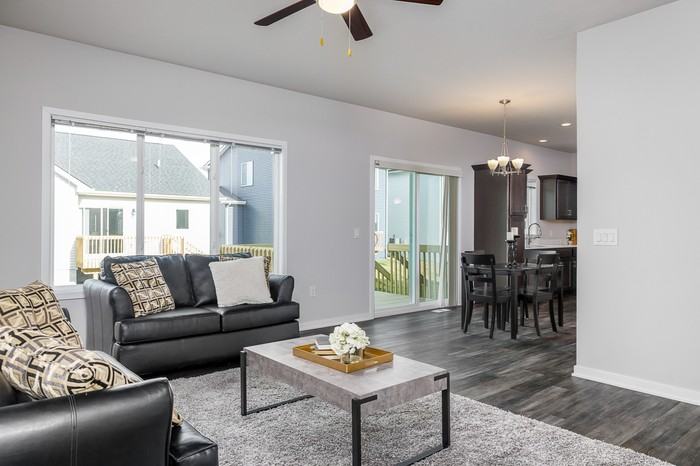 16637 Goodman Dr - Photo 6 of 21