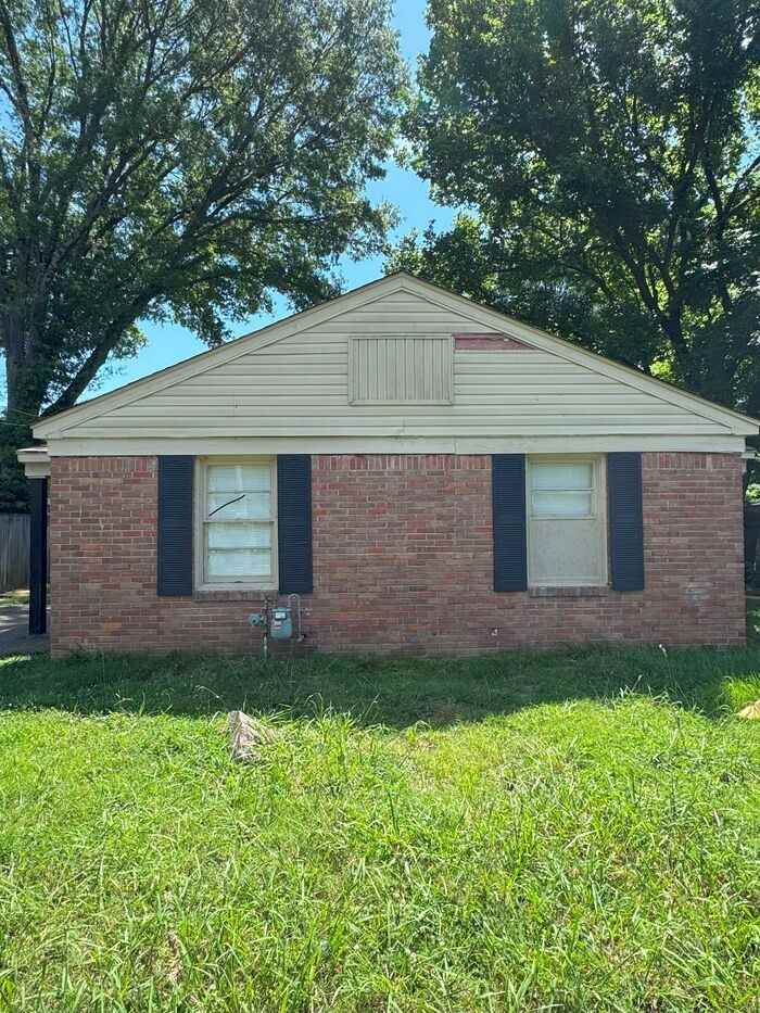 1604 Echles St - Photo 2 of 20