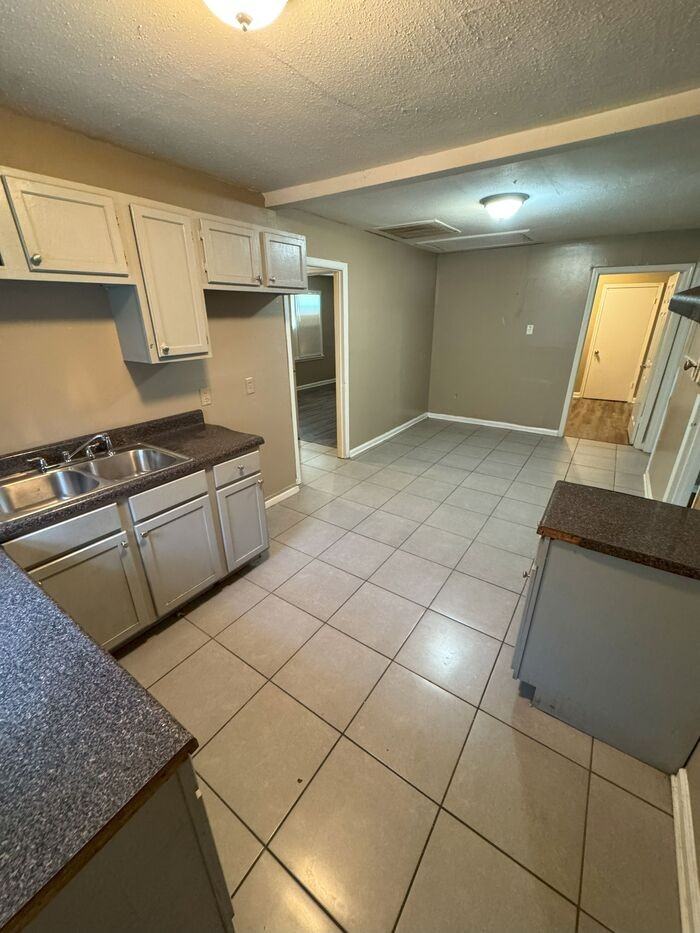 1604 Echles St - Photo 5 of 20