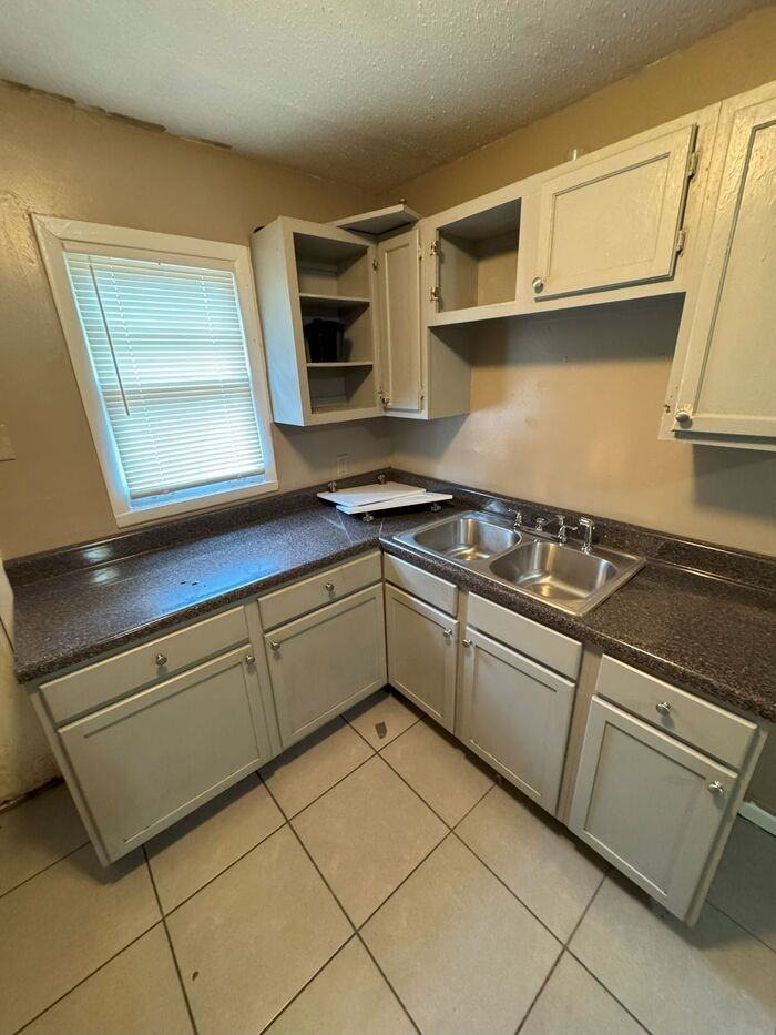 1604 Echles St - Photo 6 of 20