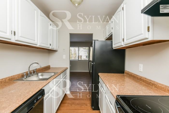 6 Pineknot Ct - Photo 7 of 16