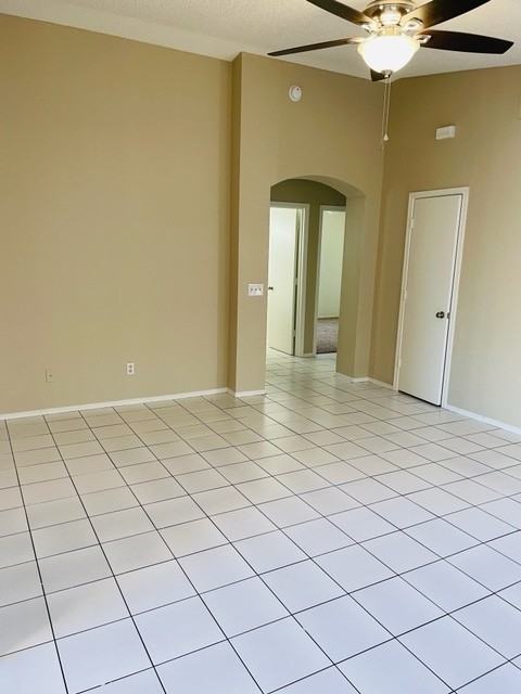 1610 West Denning Court - Photo 3 of 15