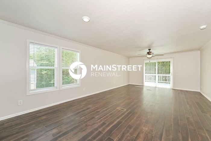 328 Contentment Lane - Photo 2 of 17