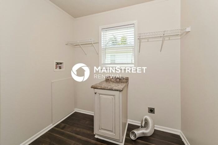 328 Contentment Lane - Photo 6 of 17