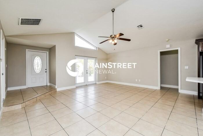 620 Se 11th Ave #11th - Photo 3 of 16