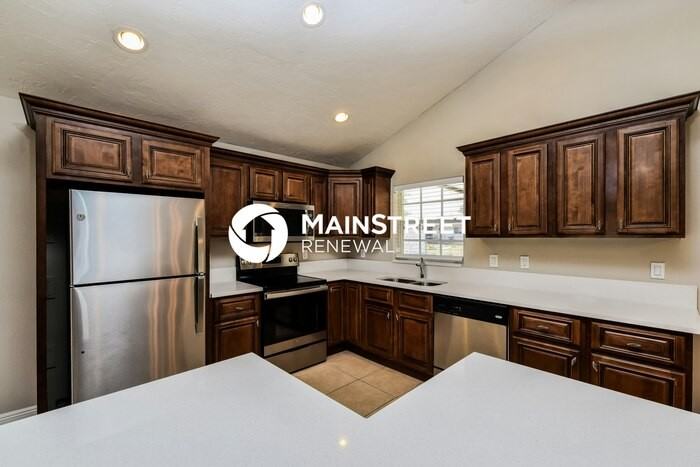 620 Se 11th Ave #11th - Photo 7 of 16