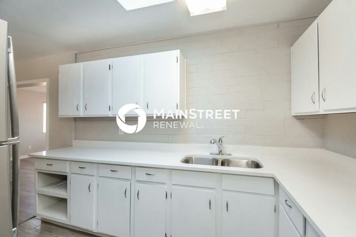 1933 East Fayette Vista - Photo 5 of 16