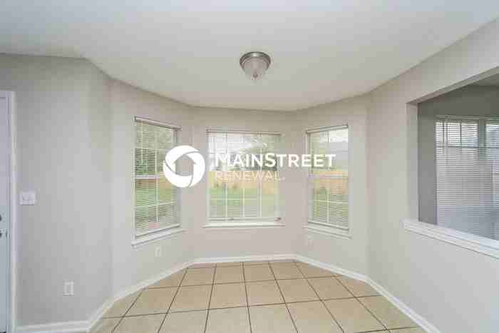 7766 Brookbury Cv - Photo 6 of 17