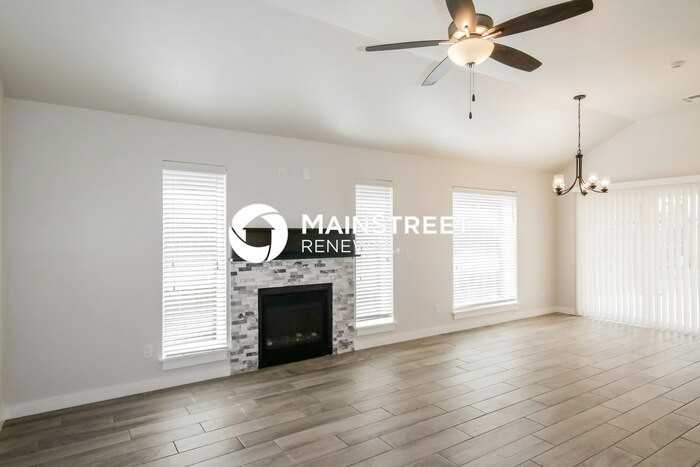 508 Northwest 179th Circle - Photo 2 of 17