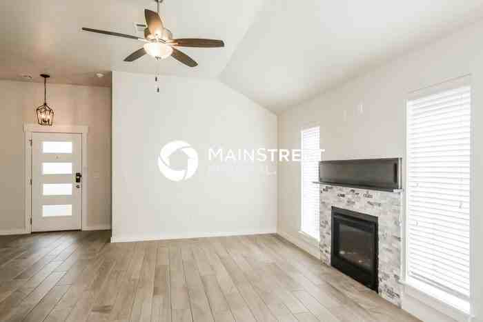 508 Northwest 179th Circle - Photo 4 of 17