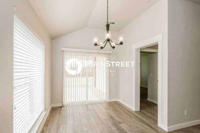 508 Northwest 179th Circle - Photo 5 of 17