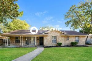 featured image of 217 Woodhaven Dr