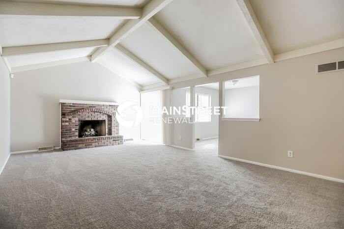 1417 N Millburn Ave - Photo 4 of 17