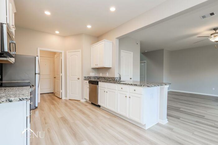 10538 Copper Ridge Dr - Photo 3 of 17