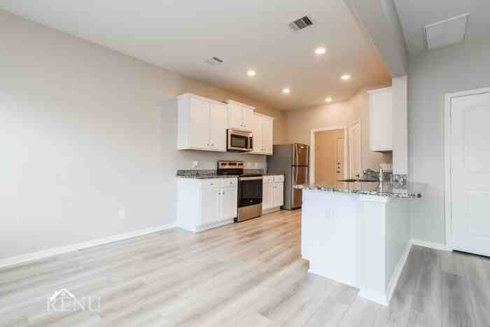 10538 Copper Ridge Dr - Photo 4 of 17