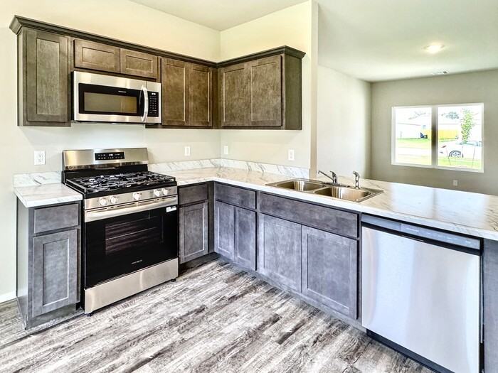 8319 E Queens St - Photo 3 of 31