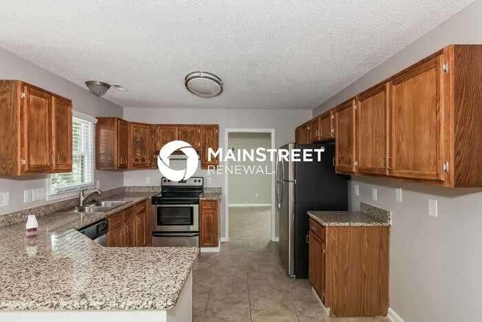3720 Waterton Leas Ct - Photo 4 of 17