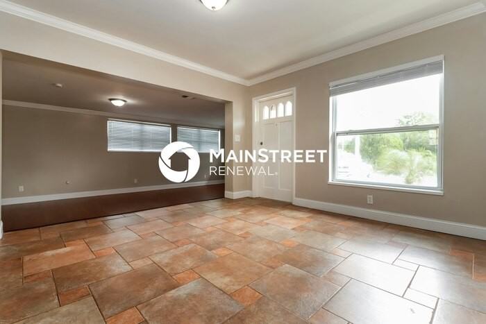 104 Ramona Cir - Photo 2 of 16