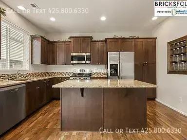 8119 175th St E - Photo 3 of 29