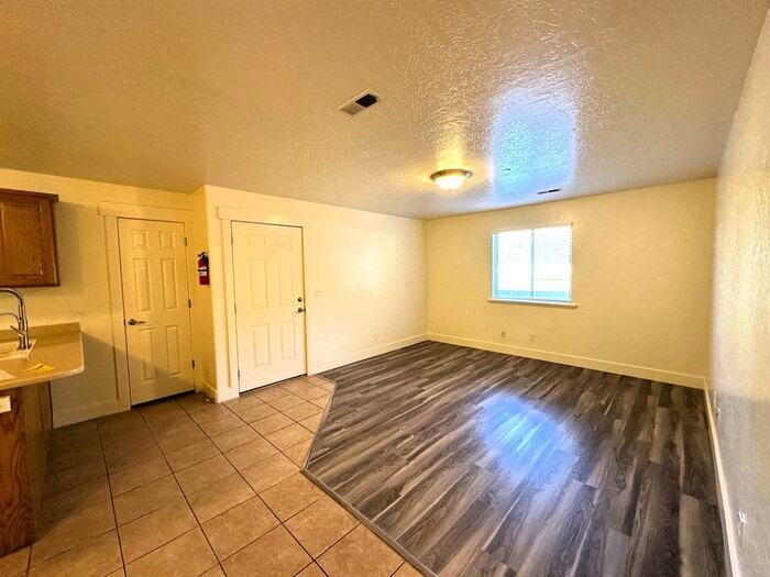 580 S Center St #15 - Photo 3 of 21