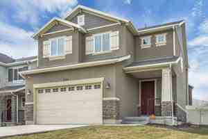 featured image of 258 W Willow Creek Dr