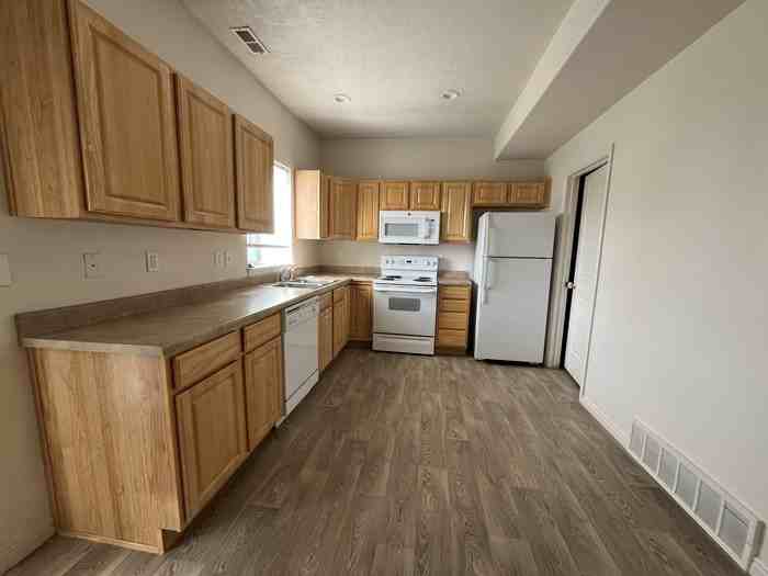 5082 W Wind Rock #1 - Photo 4 of 16