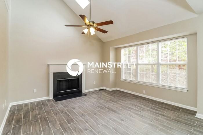 3492 Hancock Dr - Photo 2 of 17