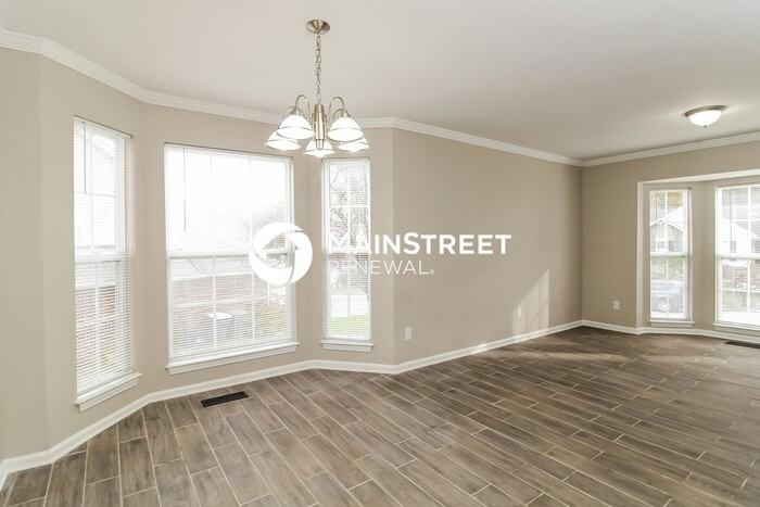 3492 Hancock Dr - Photo 3 of 17