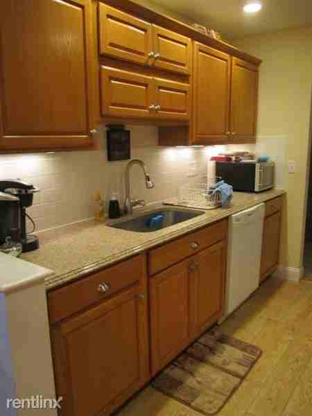 Heywood Heights - Courtland Ave. - Photo 3 of 12
