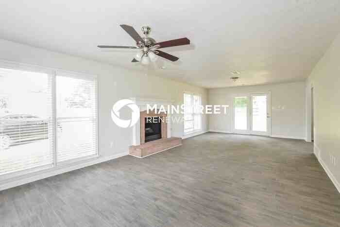 8267 Post Creek Cove - Photo 2 of 18