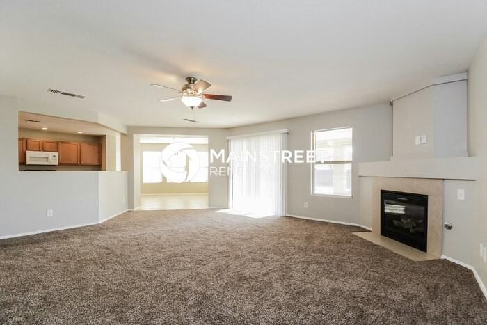 3434 N Crystal Hill Ave - Photo 3 of 17