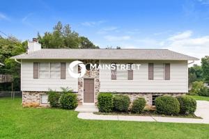 featured image of 5821 Outer Drive