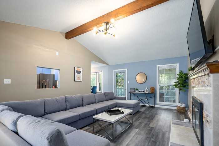 13115 Chaney Thompson Rd Se - Photo 4 of 23