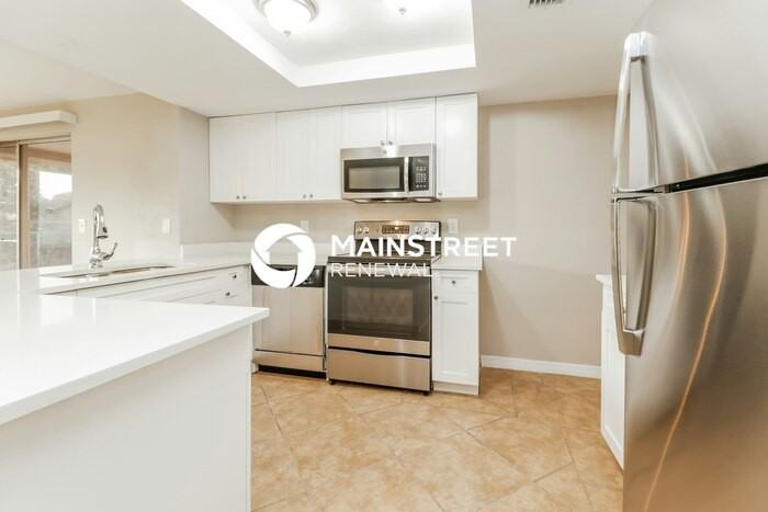 4153 Woodtrail Blvd - Photo 7 of 16