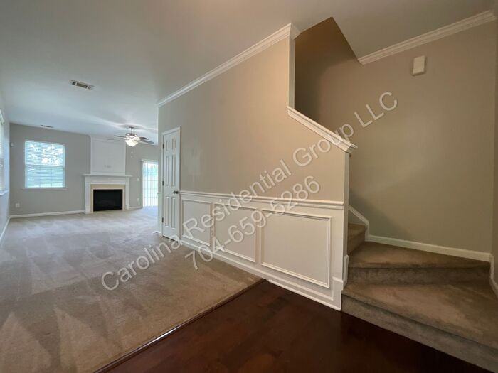 10846 Traders Ct - Photo 2 of 24