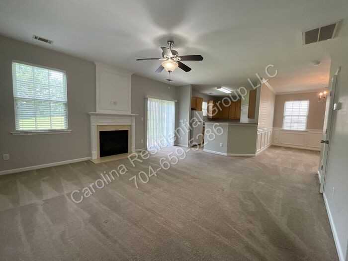 10846 Traders Ct - Photo 3 of 24