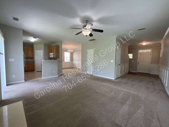 10846 Traders Ct - Photo 4 of 24