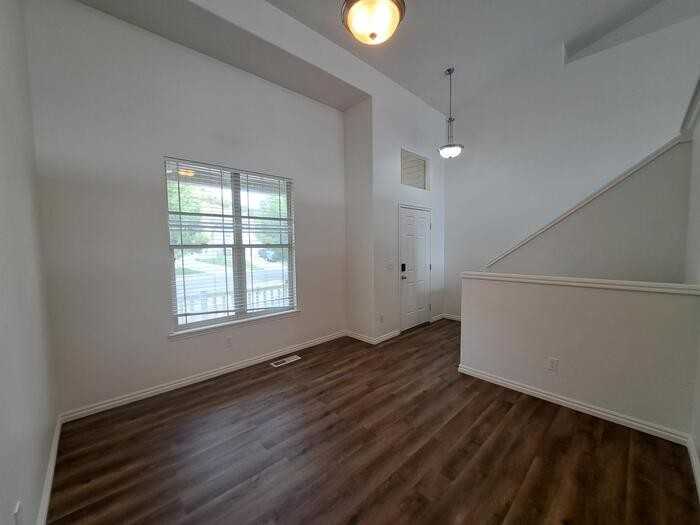 7398 N Ute Dr - Photo 3 of 27