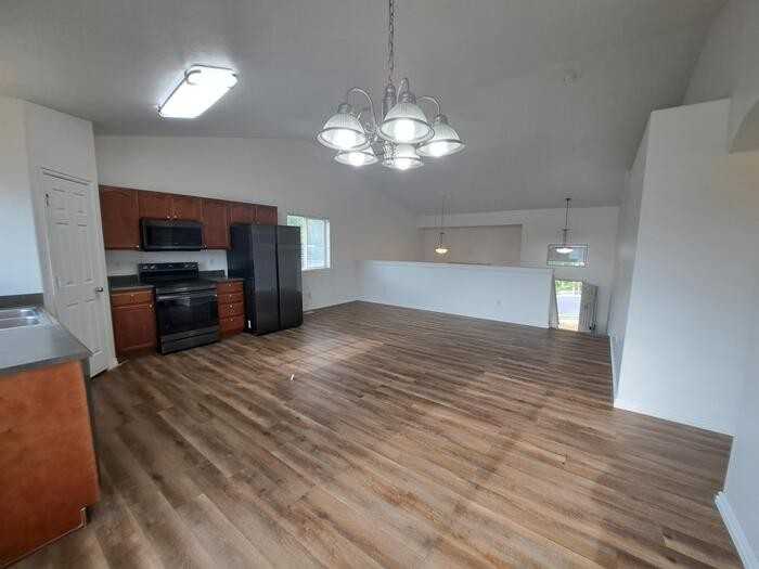 7398 N Ute Dr - Photo 7 of 27