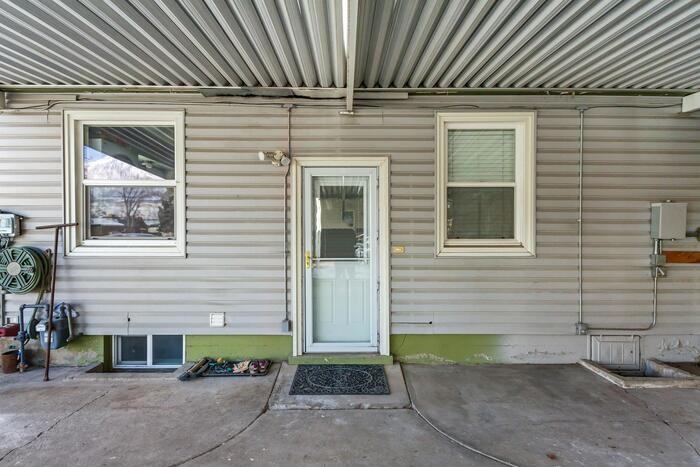 235 N 800 E - Photo 3 of 19