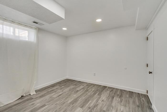 235 N 800 E - Photo 6 of 19