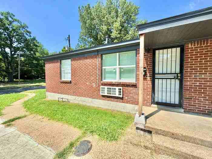 536 Edith Ave #1 - Photo 2 of 12