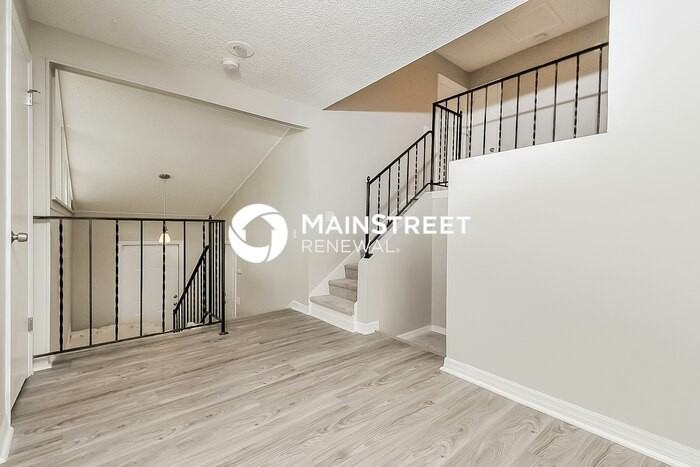 2902 Ripplewood Dr - Photo 3 of 18
