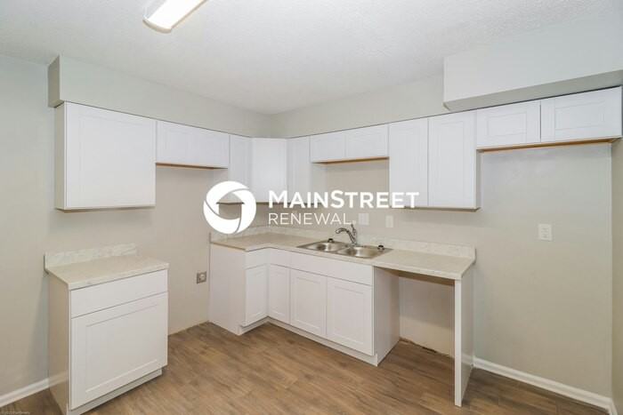 5380 Albemarle Drive - Photo 4 of 16